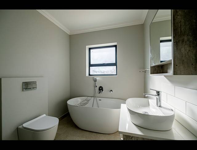 2 BEDROOM TOWNHOUSE FOR SALE IN C PLACE